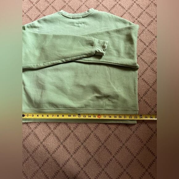 WeWoreWhat mid weight long sleeve oversized fit  sweatshirt - sage green M - Picture 7 of 9